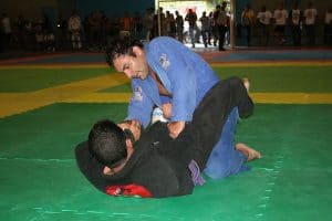 BJJ player trying to open the guard