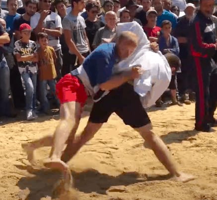 Read more about the article Georgian Chidaoba Wrestling