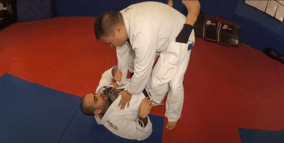 Read more about the article Best BJJ Guard Passes for Beginners
